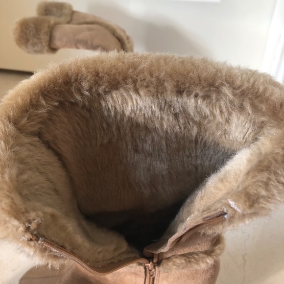 Boots - Picture 5 of 6